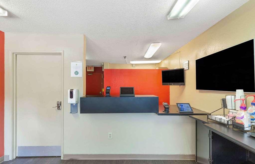 Extended Stay America Select Suites - Greensboro - Wendover Ave - Big Tree Way Inreriör bild
