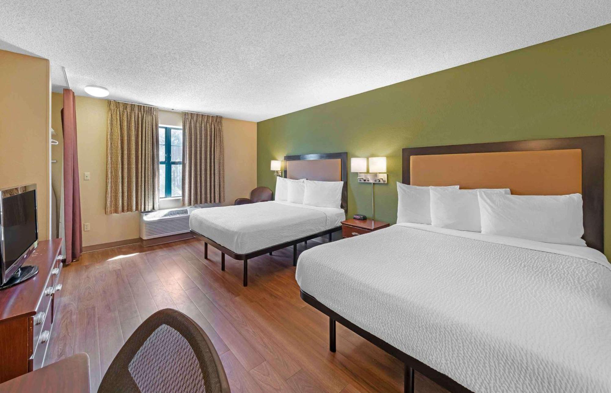Extended Stay America Select Suites - Greensboro - Wendover Ave - Big Tree Way Exteriör bild