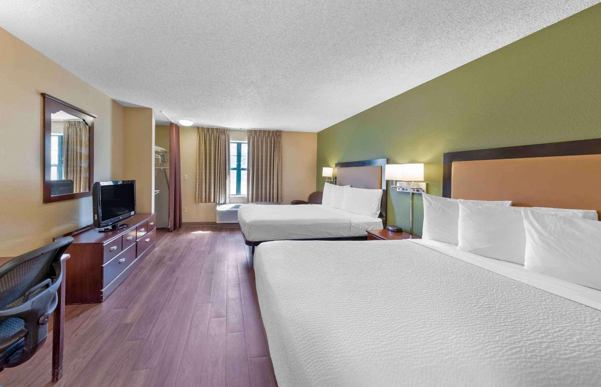 Extended Stay America Select Suites - Greensboro - Wendover Ave - Big Tree Way Exteriör bild