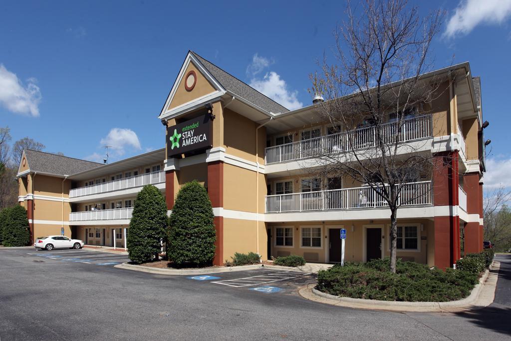 Extended Stay America Select Suites - Greensboro - Wendover Ave - Big Tree Way Exteriör bild