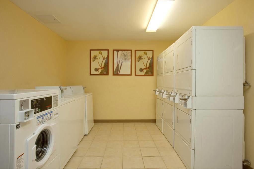 Extended Stay America Select Suites - Greensboro - Wendover Ave - Big Tree Way Exteriör bild